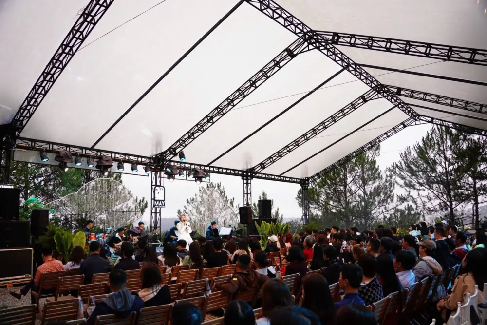5 quan cafe acoustic ve dem o da lat chill giua suong nghe nhac trong rung 2