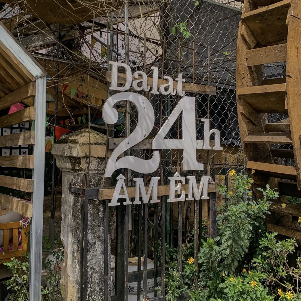 Cafe 24/24 ở Đà Lạt: Điểm dừng chân lý tưởng cho team không ngủ 5 cafe 24 24 o da lat diem dung chan ly tuong cho team khong ngu 3