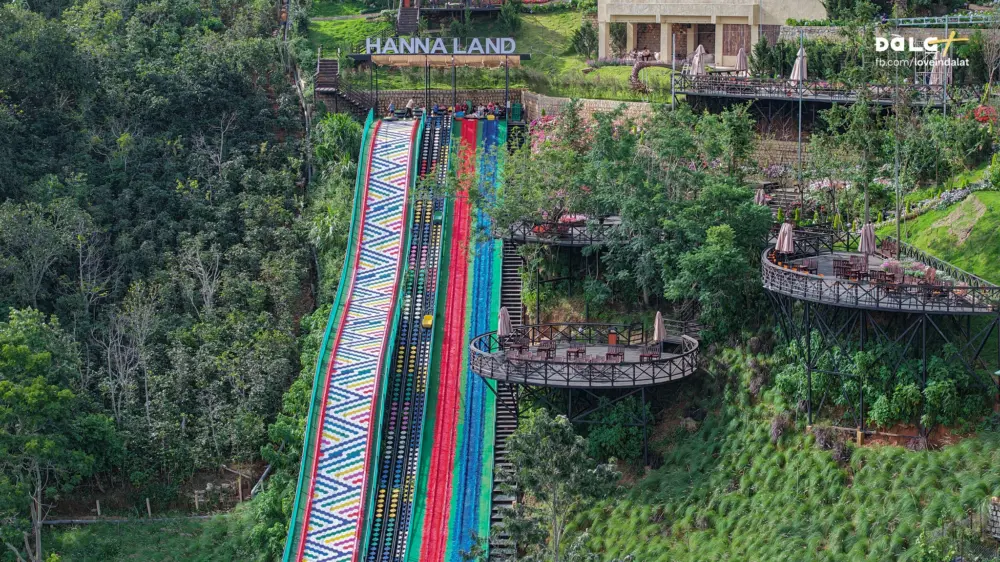 hanna land thien duong check in giai tri va ca phe ngay trung tam da lat 5