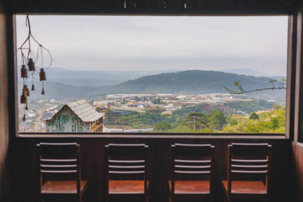 Tiệm cà phê Trên Đồi Có Mây – Chill giữa biển mây và rừng thông Đà Lạt 7 tiem ca phe tren doi co may chill giua bien may va rung thong da lat 8
