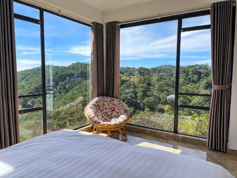 Homestay view rừng thông đẹp nhất cho mùa se lạnh ở Đà Lạt