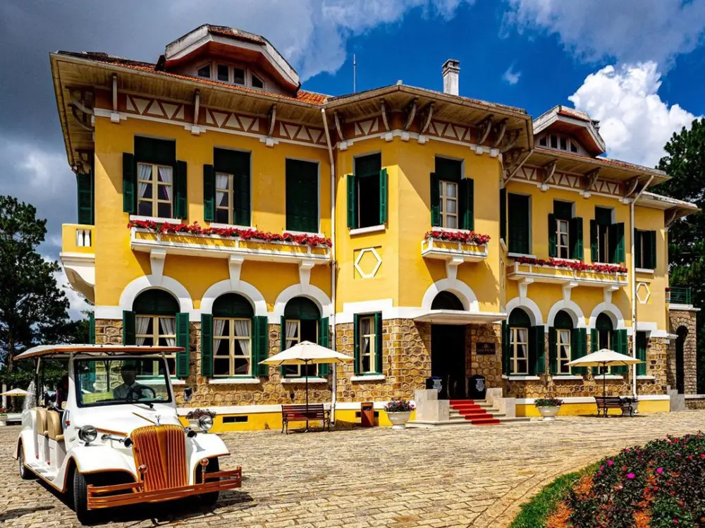 Khám phá kiến trúc Pháp cổ giữa lòng Đà Lạt 2 kham pha kien truc phap co giua long da lat 3
