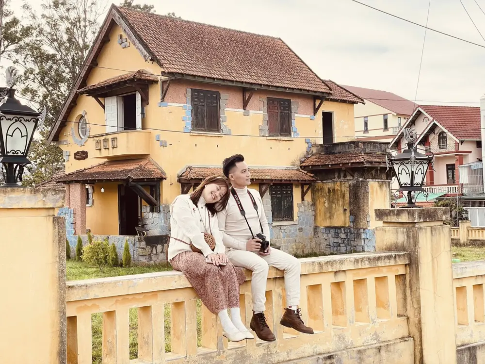 khu biet thu co duong co giang da lat ve dep kien truc phap 3