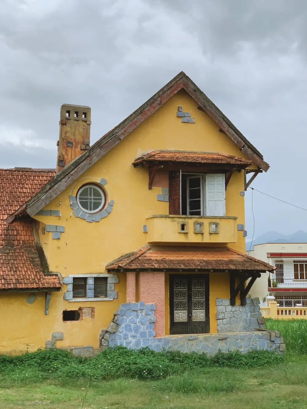khu biet thu co duong co giang da lat ve dep kien truc phap 7