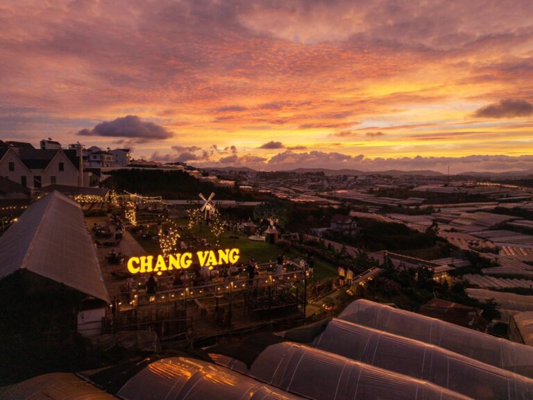 Chạng Vạng Coffee & BBQ – Góc ngắm hoàng hôn bình yên ở Đà Lạt