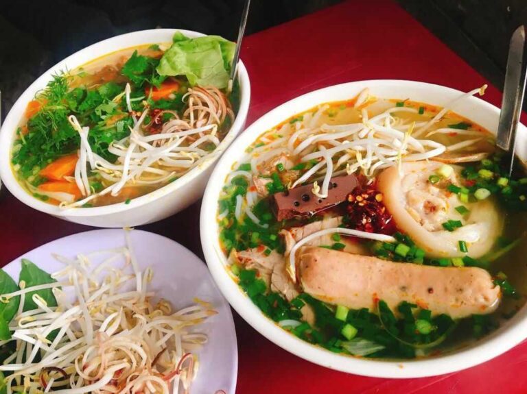 Ăn sáng ở Đà Lạt nên ăn gì? 10 món ngon no bụng, hợp trời lạnh