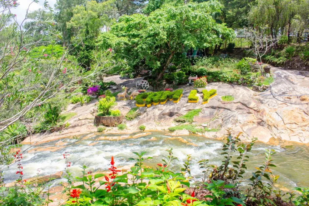Top thác nước đẹp gần trung tâm Đà Lạt đáng đi nhất 12 top thac nuoc dep gan trung tam da lat dang di nhat 7