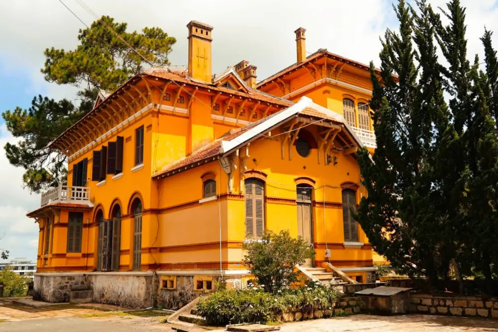 cung nam phuong hoang hau da lat 3